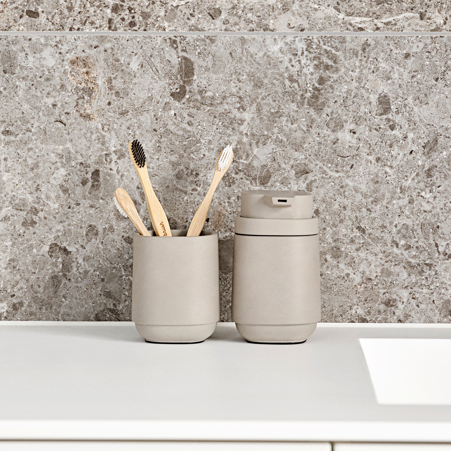 Time Zahnputzbecher Beton
