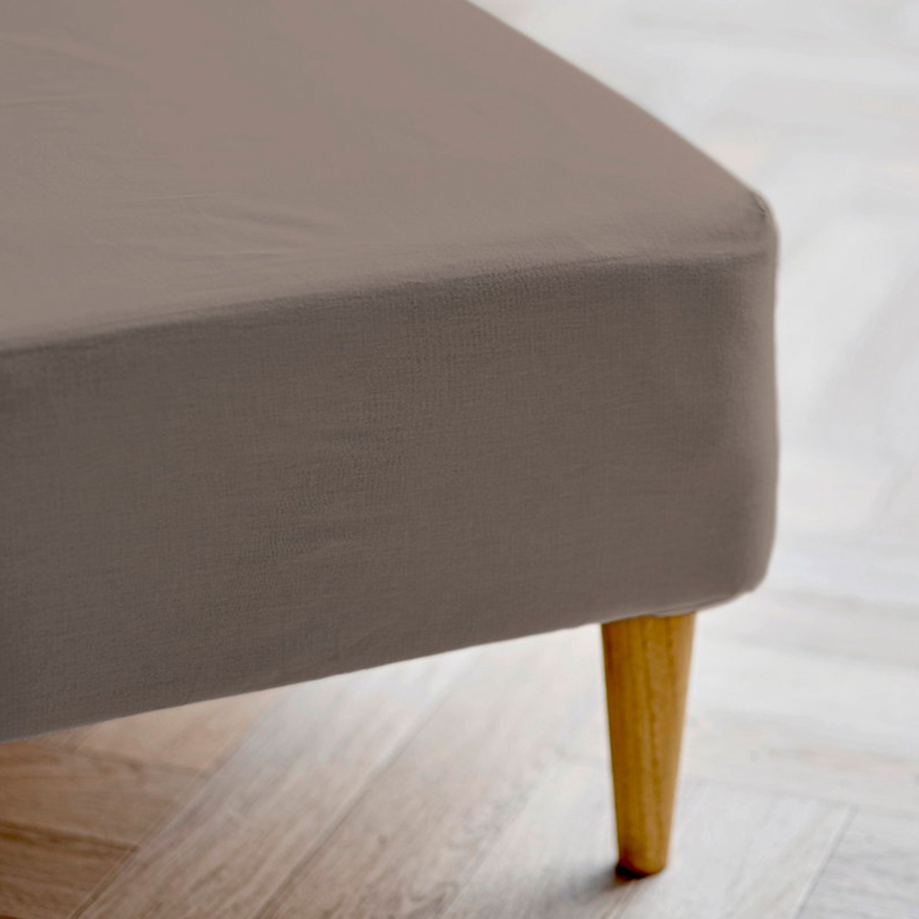 Calm boxlagen 140x200x30 cm taupe