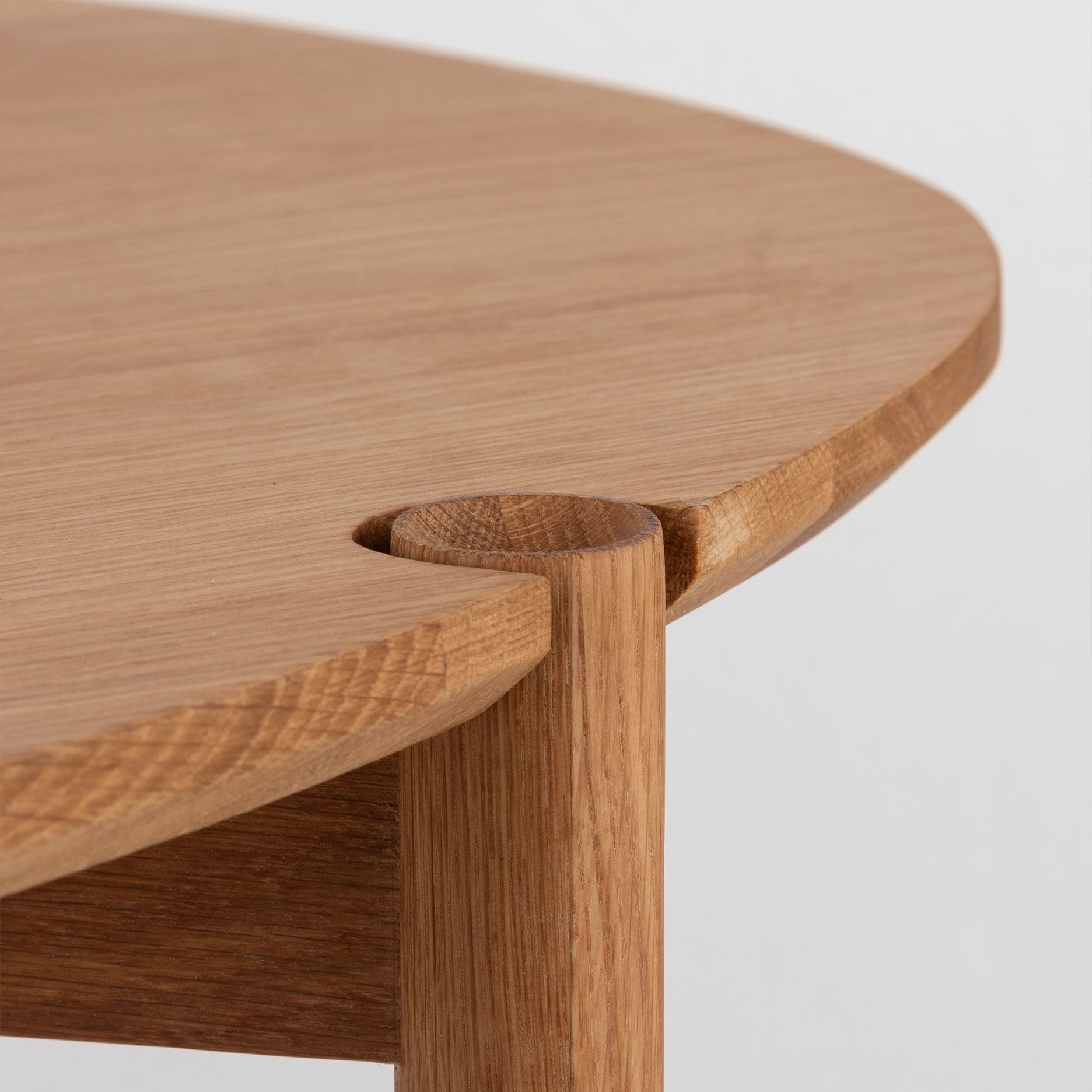 Colo Cross sofabord FSC certificeret egetræ H43 cm