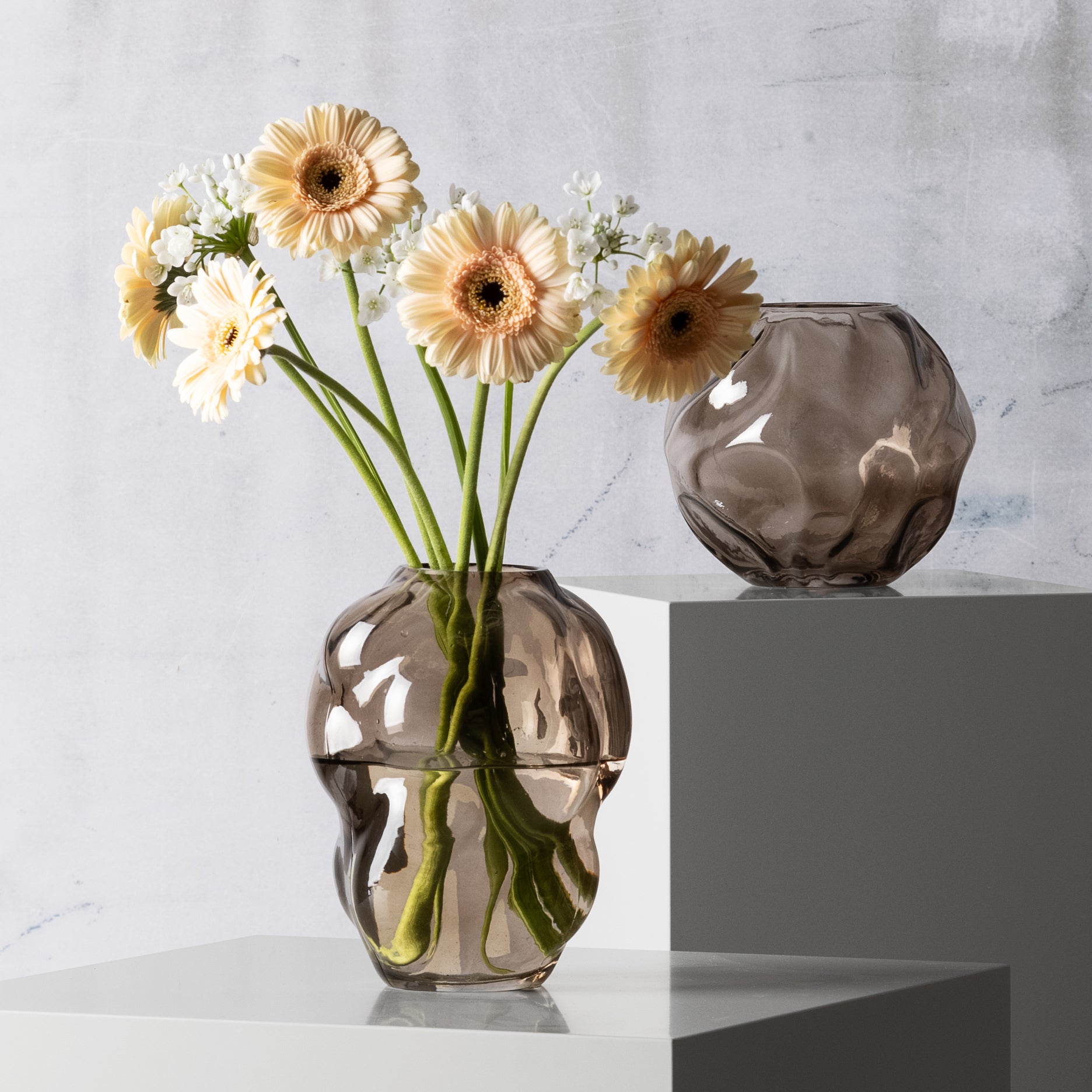Dizzy vase H 20 cm