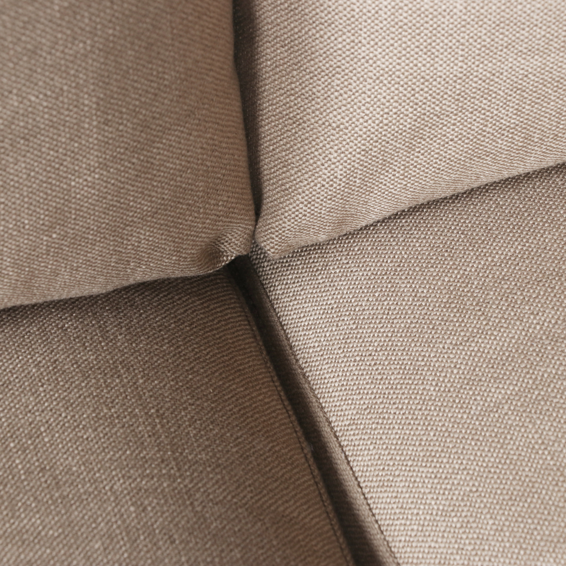 Capella II 3 pers. sofa på ben